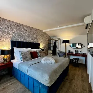Antik 4* Prague