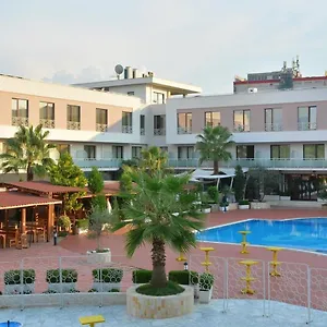 Te Stela & Spa Resort Tirana